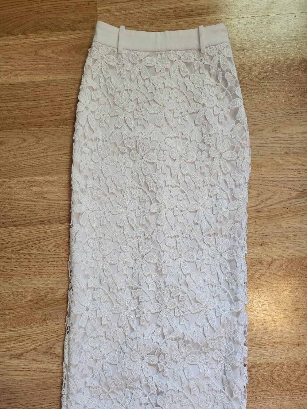 H&M lace midi pencil skirt